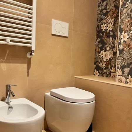 Panoramico 2-4 Persone Metro Cornelia Rzym